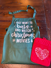 Load image into Gallery viewer, Holiday Gift Box Sets - Apron and Pot Holder