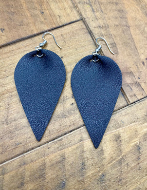 Black Teardrop Design Earrings