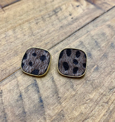Animal Print Stud Design Earrings