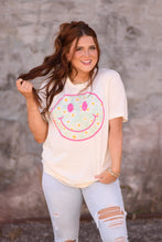 Load image into Gallery viewer, Daisy Happy Face Tee