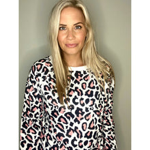 Load image into Gallery viewer, Pink Animal Print Pullover