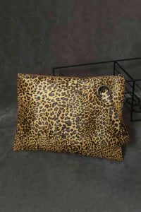 Leopard PU Leather Clutch