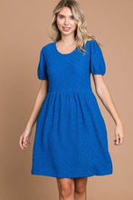 Load image into Gallery viewer, Culture Code Texture Round Neck Short Sleeve Dress with Pockets