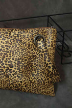 Load image into Gallery viewer, Leopard PU Leather Clutch